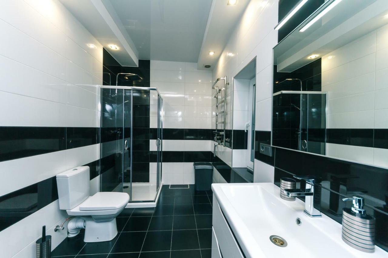 On The With Bathhouse 70 Km From Kiev *